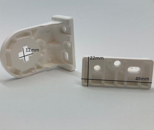 32mm White Plastic Louvolite Roller Blind Brackets